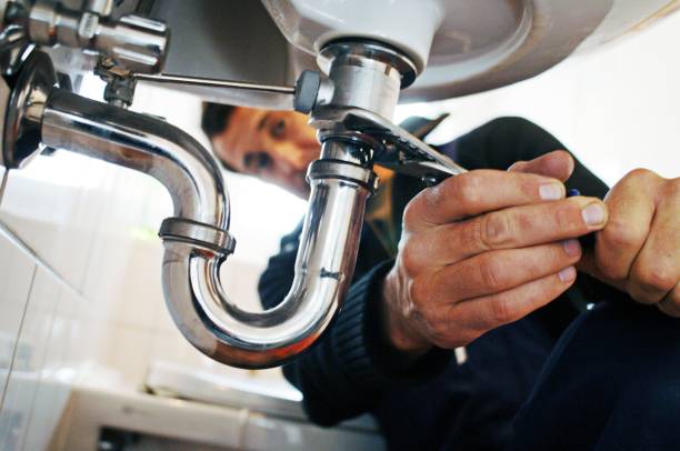 Best Emergency Plumber  in Martinsvle, IL